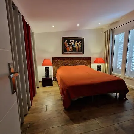 2 Pieces Proche Calme Dans Antibes