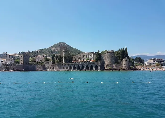 2 Pieces Proche Calme Dans Antibes