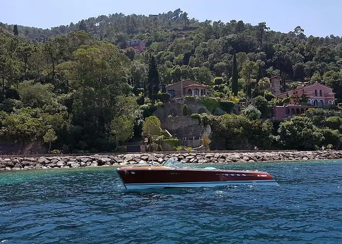 2 Pieces Proche Calme Dans *